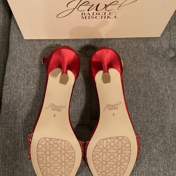 Jewel Badgley Mischka Yesia Crystal Sandal (Women) 8M - Picture 6 of 13